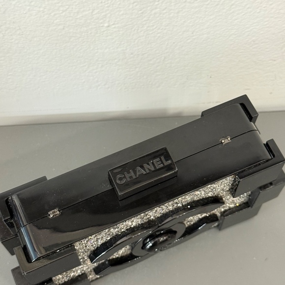 CHANEL Plexiglass Crystal Lego Clutch - Picture 7 of 7